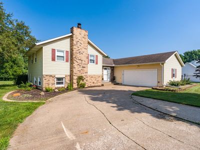 25 Woodcrest Dr