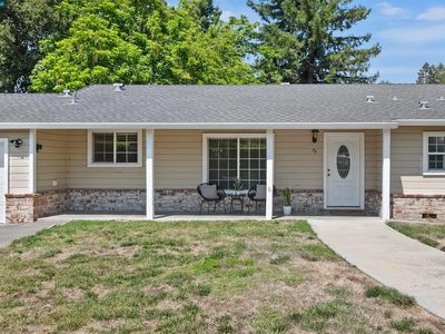 72 Orchard Ct