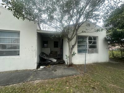 223 SE 4th Street #1-2
