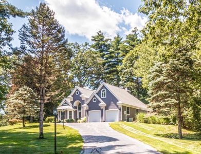 55 Carleton Way