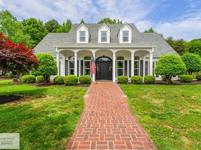 230 Shoreham Dr