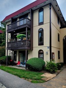 Property at 14 Granada Crescent #19, White Plains, NY