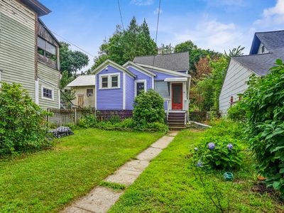 138 4th St