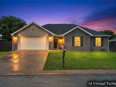 Property at 20752 Hillcrest Dr, Springdale, AR