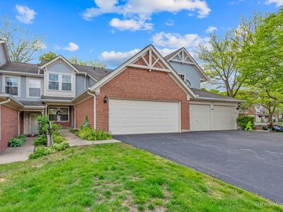 Property at 2106 Glasgow Ct, Hanover Park, IL