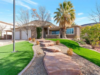 304 N Stone Mountain Dr