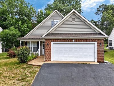 153 Deerwood Rd