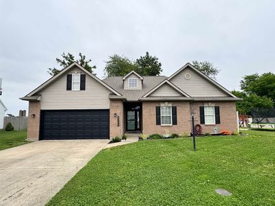 2643 E Daffodil Ct