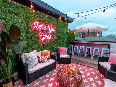 2001 Convent Pl APT 12