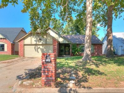 7707 E 89th Pl