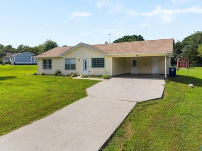 Property at 207 Bumblebee Dr, Harvest, AL