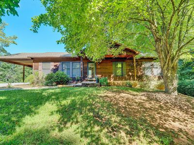 50 Little Mountain Cir
