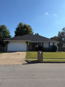 918 W Dustin Ln