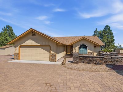 15565 SW Chinook Dr