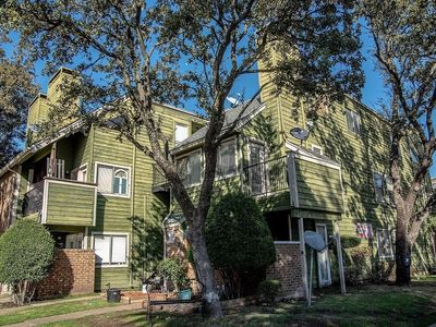 Property at 9833 Walnut St #203, Dallas, TX