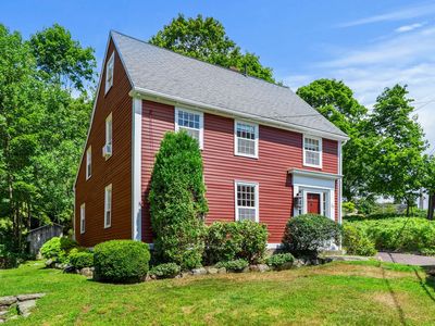 25 Bennett St