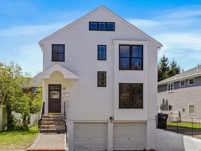 60 Agassiz Ave