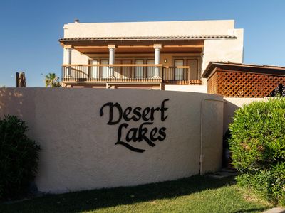3711 S Lakeside Cir
