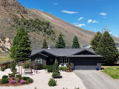 220 Parkside Dr