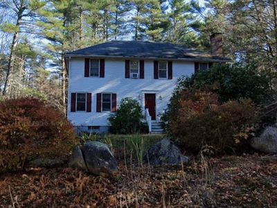 2 Greenleaf Dr