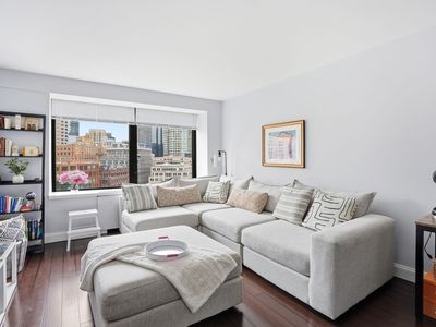 65 E India Row APT 14A
