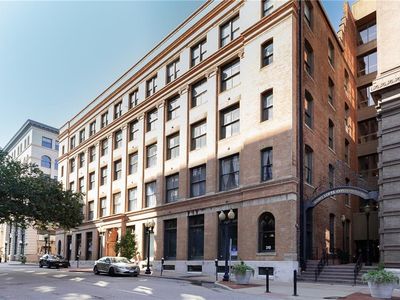 308 W 8th St APT 505