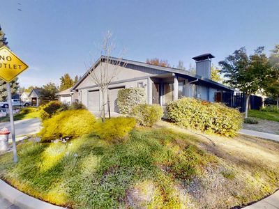 2 Topam Ct