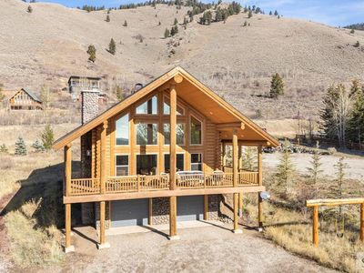 3919 Brookie Ln