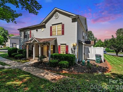 2635 Meadow Knoll Dr