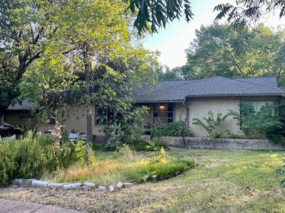 1058 N Buckner Blvd