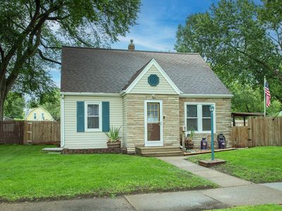 523 Archer Ave