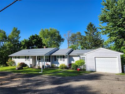 8581 Perry Hwy