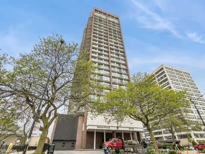 4170 N Marine Dr APT 24G