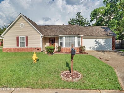 20 Heather Ln