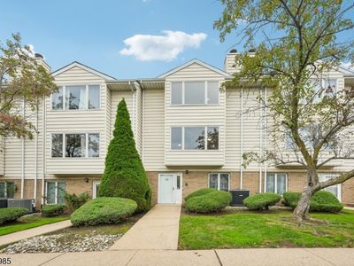 33 Aycrigg Ave