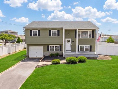 783 Simmons Drive