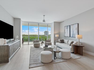 920 Intracoastal Drive #702