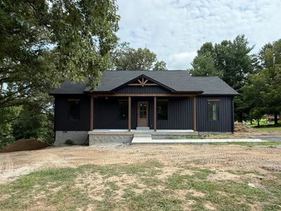 576 Maysville Rd