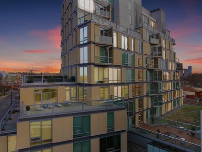 601 Rosemary St #905