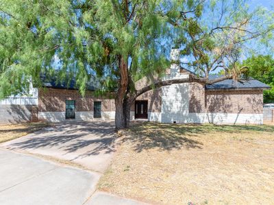 1394 S Pioneer Dr