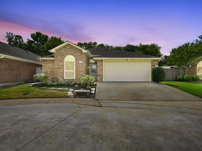 406 Gardenia Ln