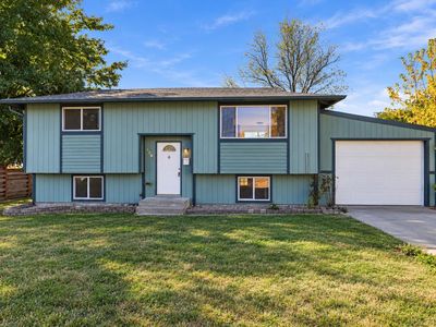 1309 Pineview St