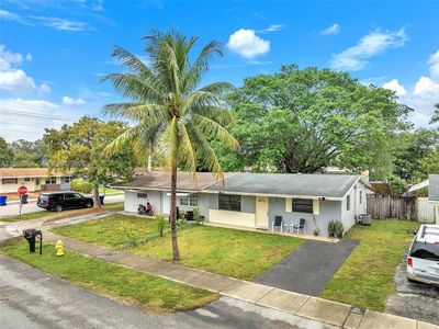 Property at 7021 SW 19th Pl, Pompano Beach, FL