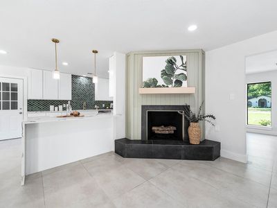 109 E Sherwood Dr