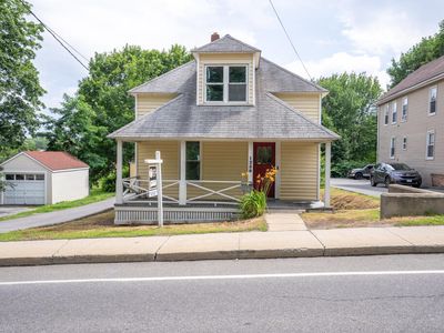 1238 Broadway