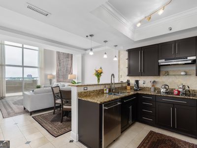 795 Hammond Dr APT 2408