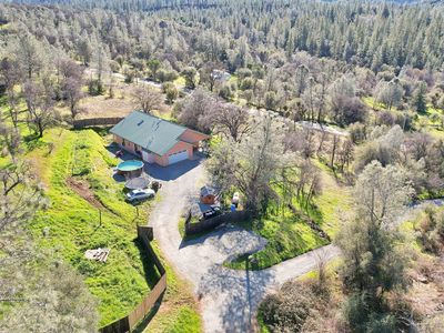 20516 Pleasant Valley Rd