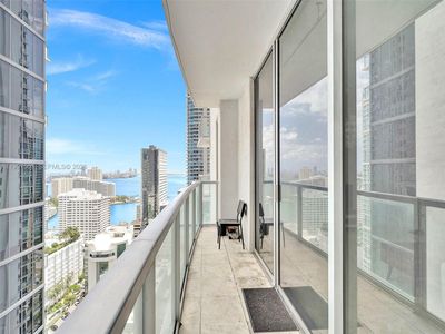 1050 Brickell Ave APT 2722