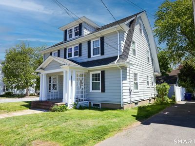 131 Aldine Avenue