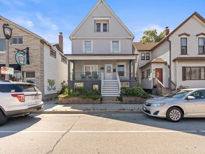 2415 South Kinnickinnic AVENUE